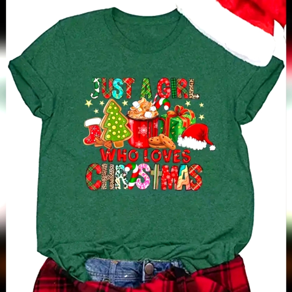 "Just a Girl Who Loves Christmas" Green Tee, 2XL, NWT